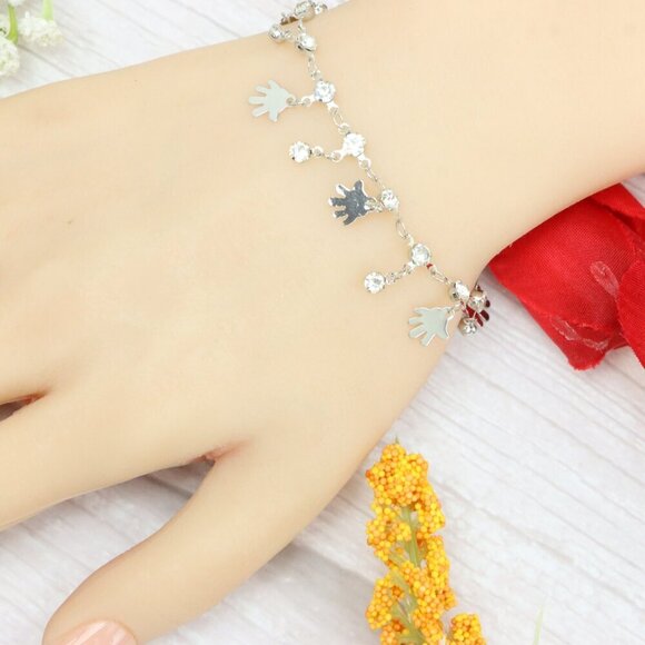 "Trendy Handmade Bracelet – A Thoughtful Gift for Girls & Women | UNVRC1281 - Picture 2 of 10